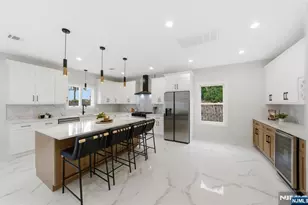 488 Dewey Ave, Saddle Brook Township, NJ 07663 - Photo 7