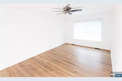 212 Westchester Court 3507 #3507, Union Township, NJ 07083 - Photo 3