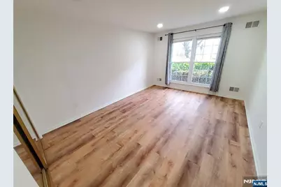 758 Charles Court, Fort Lee, NJ 07024 - Photo 13