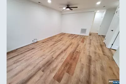 758 Charles Court, Fort Lee, NJ 07024 - Photo 9