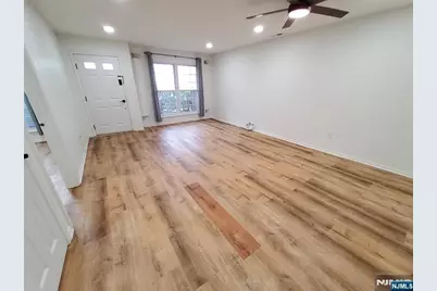 758 Charles Court, Fort Lee, NJ 07024 - Photo 7