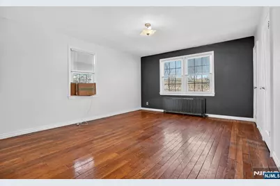 145 River Drive, Elmwood Park, NJ 07407 - Photo 9