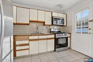 145 River Dr, Elmwood Park, NJ 07407 - Photo 7