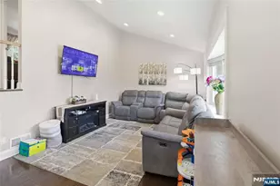 345 Saddle River Rd, Saddle Brook Township, NJ 07663 - Photo 9