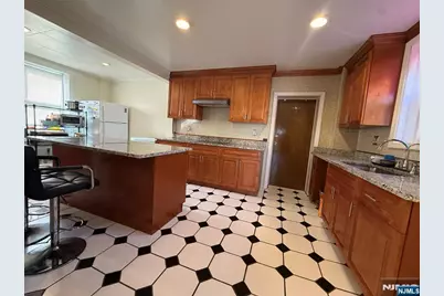 88 Main Street, Little Ferry, NJ 07643 - Photo 11