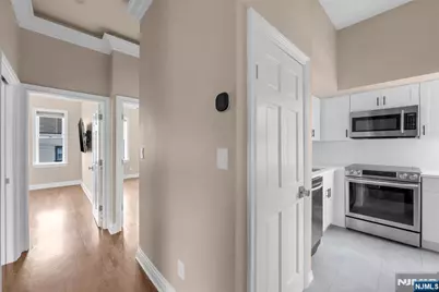 6816 Bellevue Avenue 3A #3A, Guttenberg, NJ 07093 - Photo 1