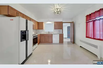 264 Lincoln Place, Garfield, NJ 07026 - Photo 11