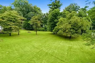 6 Schubert Ln, Paramus, NJ 07652 - Photo 1