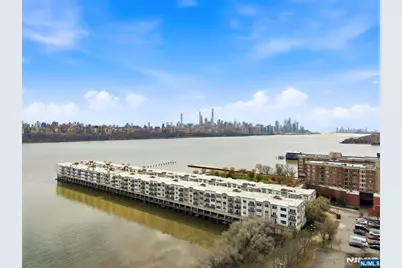 324 The Promenade, Edgewater, NJ 07020 - Photo 3