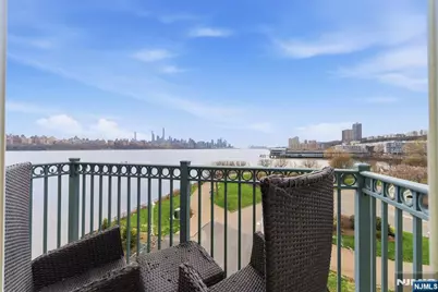 324 The Promenade, Edgewater, NJ 07020 - Photo 21