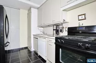 3 Horizon Road 815, Fort Lee, NJ 07024 - Photo 13