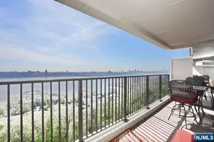 3 Horizon Road 815, Fort Lee, NJ 07024 - Photo 3