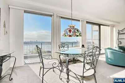 1 Horizon Road 605 #605, Fort Lee, NJ 07024 - Photo 13