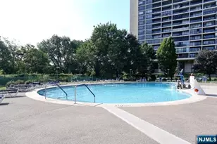 1 Horizon Road 605, Fort Lee, NJ 07024 - Photo 27