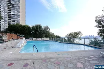 1 Horizon Road 605 #605, Fort Lee, NJ 07024 - Photo 29