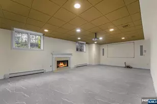 1 Euclid Rd, Fort Lee, NJ 07024 - Photo 35