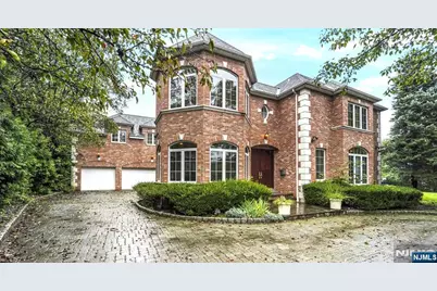 1 Euclid Road, Fort Lee, NJ 07024 - Photo 1