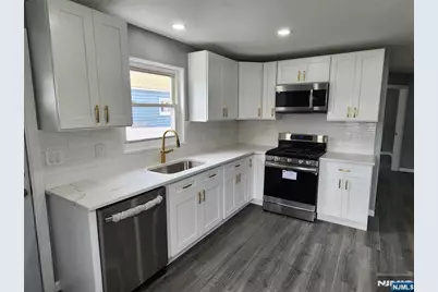 111 Church Street, Lodi, NJ 07644 - Photo 7