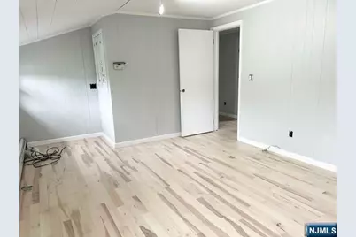 71 Day Avenue, Tenafly, NJ 07670 - Photo 11