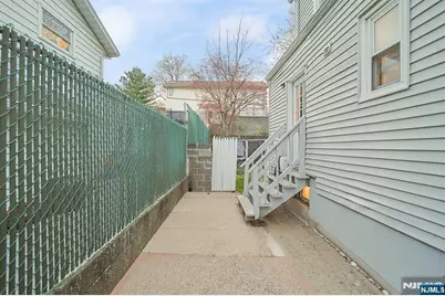 2 Elizabeth Street, Ridgefield, NJ 07657 - Photo 5