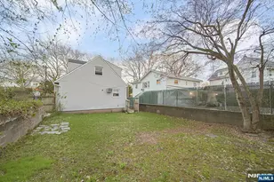 2 Elizabeth St, Ridgefield, NJ 07657 - Photo 7