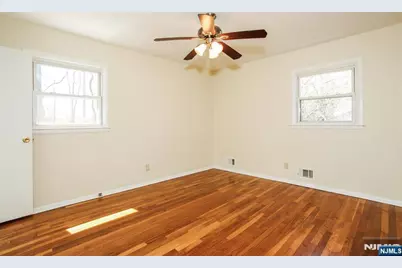 126 Morningside Road, Paramus, NJ 07652 - Photo 7