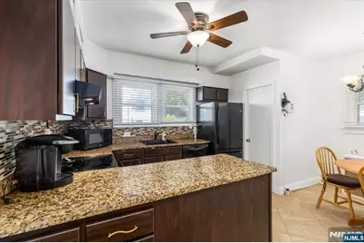 87 W Forest Avenue, Teaneck Township, NJ 07666 - Photo 9