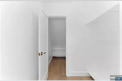 113 Oak Street 1 #1, Jersey City, NJ 07304 - Photo 9