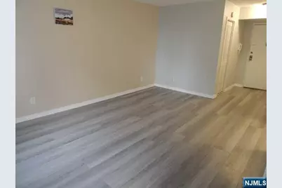 160 Overlook Avenue 5E2 #5E2, Hackensack, NJ 07601 - Photo 5