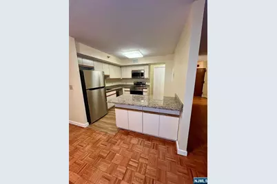 316 Prospect Avenue 3C #3C, Hackensack, NJ 07601 - Photo 7