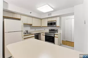 316 Prospect Ave 3C, Hackensack, NJ 07601 - Photo 9