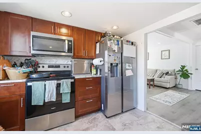 1 Pocahontas Street, Morristown, NJ 07960 - Photo 9