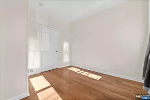 435 17th St, Newark, NJ 07103 - Photo 3