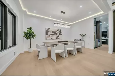 801 Godwin Road, Paramus, NJ 07652 - Photo 15