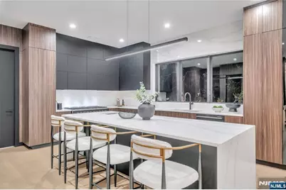 801 Godwin Road, Paramus, NJ 07652 - Photo 23