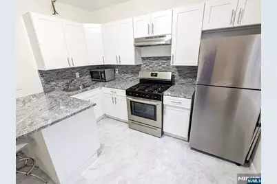 582 60th Street, West New York, NJ 07093 - Photo 5