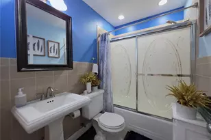 75 Levitt Ave, Bergenfield, NJ 07621 - Photo 5