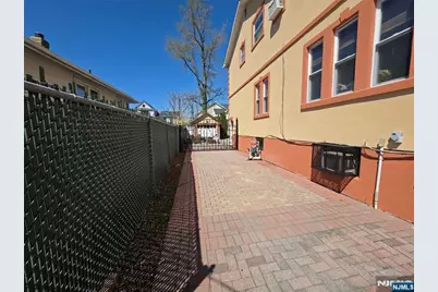 75 Levitt Avenue, Bergenfield, NJ 07621 - Photo 15