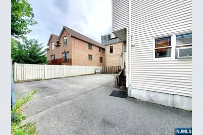 1638 Parker Avenue 2 #2, Fort Lee, NJ 07024 - Photo 3