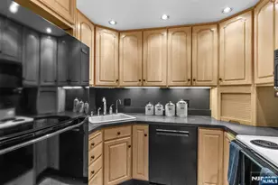 7855 Blvd East 19G, North Bergen, NJ 07047 - Photo 7