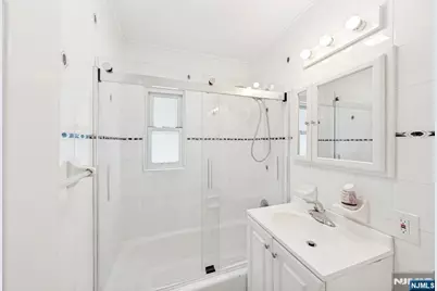 191 Howard Avenue House #HOUSE, Rochelle Park Township, NJ 07662 - Photo 9