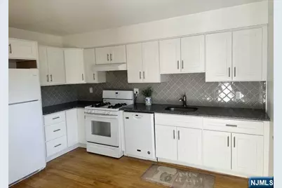 28 Roosevelt Avenue, Elmwood Park, NJ 07407 - Photo 17