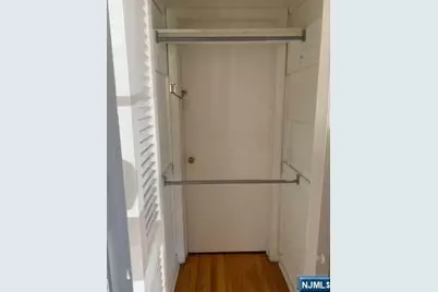 28 Roosevelt Avenue, Elmwood Park, NJ 07407 - Photo 7