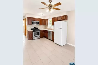 106 Rochelle Parkway 2 #2, Saddle Brook Township, NJ 07663 - Photo 23