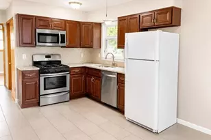 106 Rochelle Parkway 2, Saddle Brook Township, NJ 07663 - Photo 23