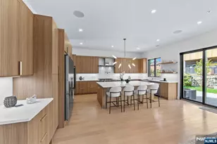 61 Edgewater Rd, Cliffside Park, NJ 07010 - Photo 13