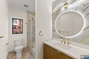 61 Edgewater Rd, Cliffside Park, NJ 07010 - Photo 35