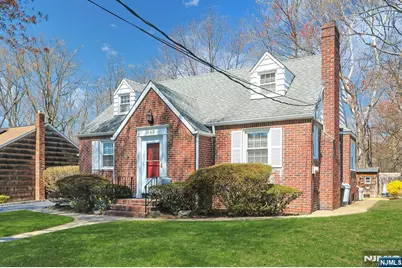 149 Park Drive, New Milford, NJ 07646 - Photo 3