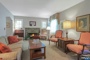 149 Park Dr, New Milford, NJ 07646 - Photo 9