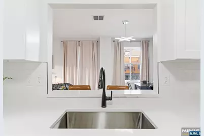 200 Paterson Avenue 1A #1A, East Rutherford, NJ 07073 - Photo 19